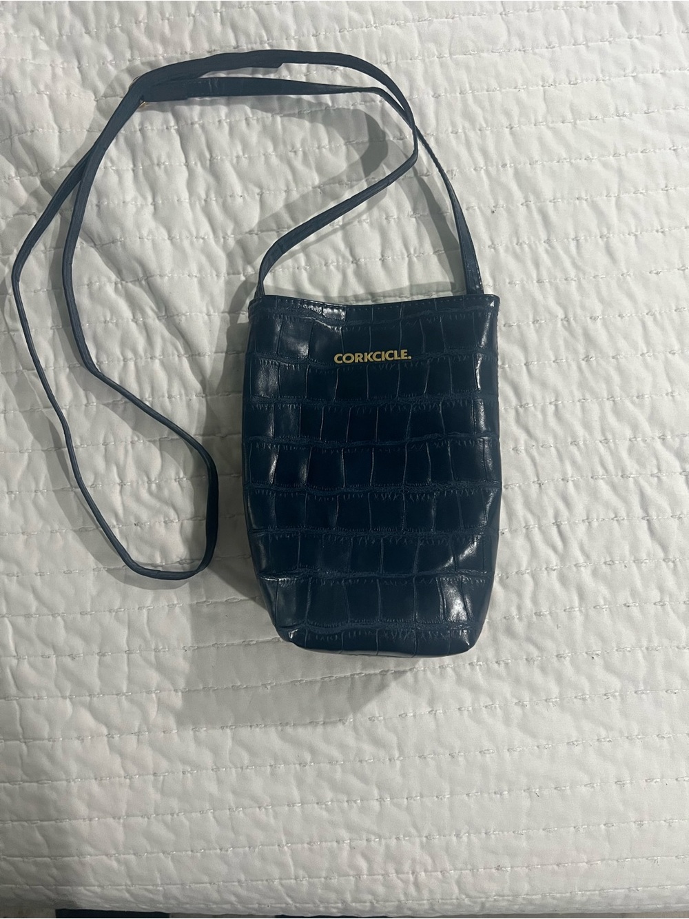 Corkcicle Navy Croc-Embossed Slim Crossbody Phone Pouch